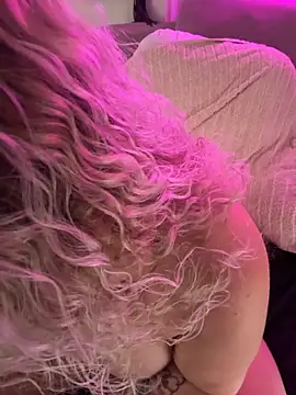 Snapshot of CurvyAnonymousGirl89 chatting on 19, 10, 2025 CurvyAnonymousGirl89 online show from 19, 10, 2025