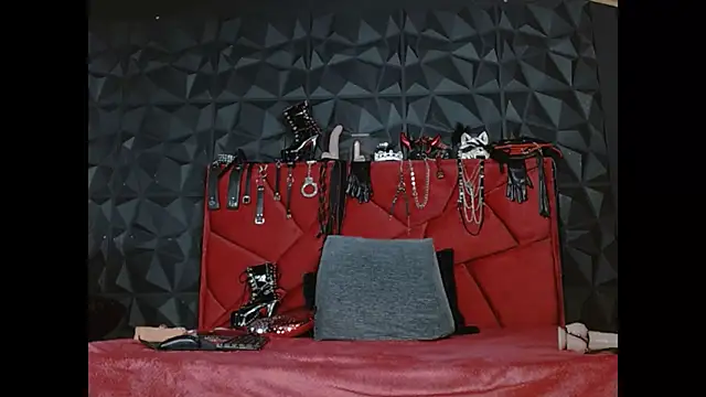 Snapshot of NahomiiPriestt chatting on 20, 11, 2025 NahomiiPriestt online show from 20, 11, 2025