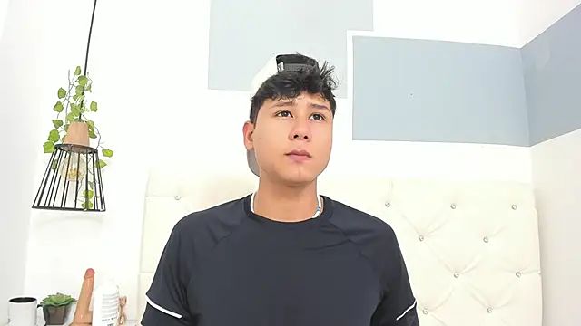 RaidenBoy1 online show from 7, 2, 2025