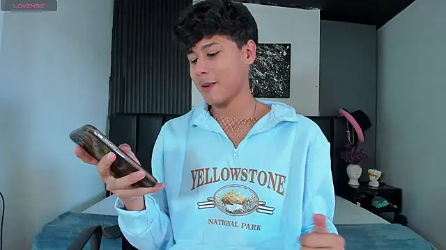 RaidenBoy1 online show from 23, 1, 2025