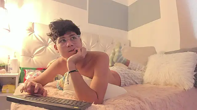 RaidenBoy1 online show from 24, 1, 2025