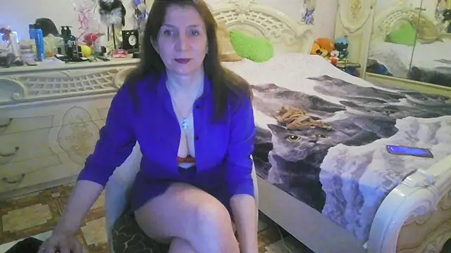 Debra Phoenix online show from 4, 5, 2026