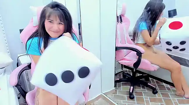 HermioneSmith online show from 8, 12, 2024