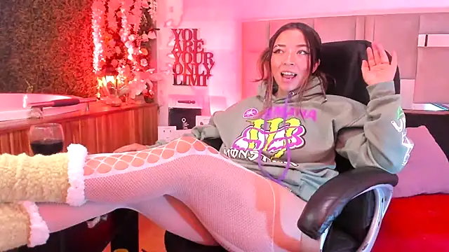 natacha  black  online show from 25, 2, 2025