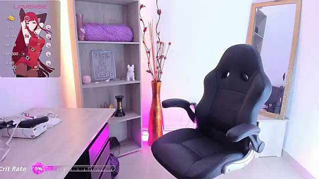 Evangeline johns online show from 24, 11, 2025