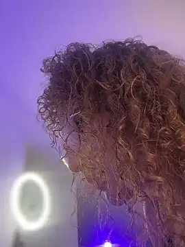 varenkaivanova 22 online show from 22, 2, 2025