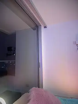 varenkaivanova 22 online show from 25, 2, 2025