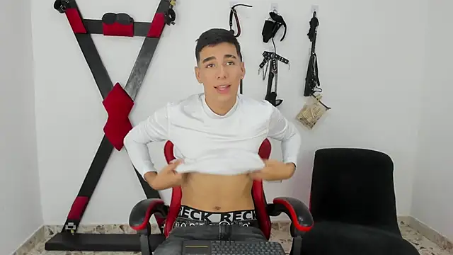 Harry LatinBoy online show from 10, 11, 2025