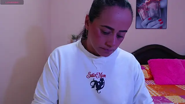 sara florez1 online show from 13, 1, 2026