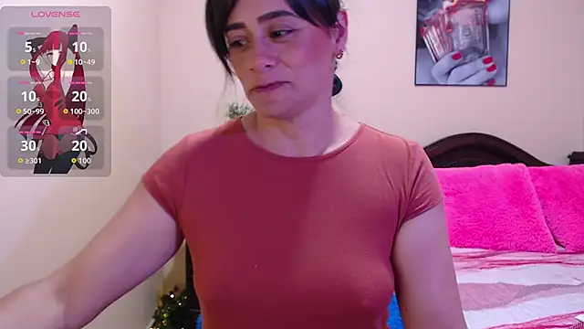 Snapshot of sara_florez1 chatting on 2, 2, 2026 sara florez1 online show from 2, 2, 2026