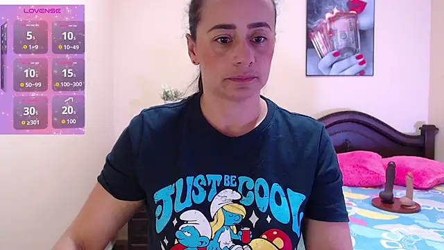 sara florez1 online show from 1, 11, 2025