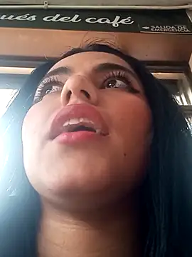 Naomy veracruz  online show from 3, 5, 2026