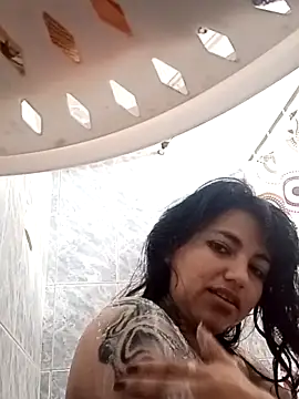 Naomy veracruz  online show from 30, 5, 2026