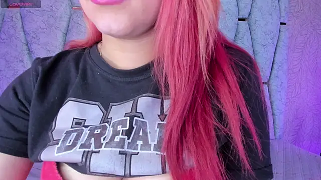 Snapshot of Naomy_veracruz_ chatting on 18, 10, 2025 Naomy veracruz online show from 18, 10, 2025