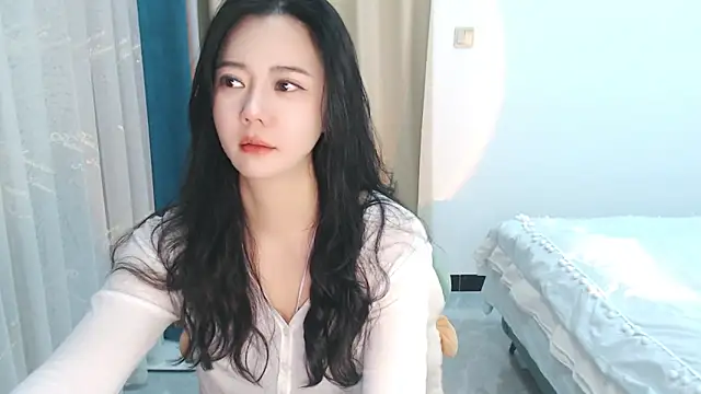 zoe-keke online show from 9, 1, 2025