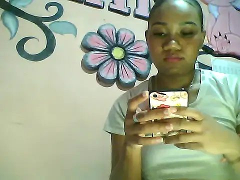 Snapshot of Fariana01 chatting on 11, 2, 2025 Fariana01 online show from 11, 2, 2025
