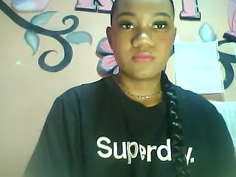 Snapshot of Fariana01 chatting on 7, 2, 2025 Fariana01 online show from 7, 2, 2025