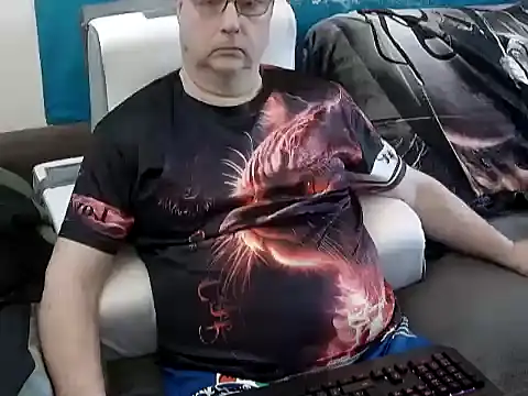 Manfred1012 online show from 17, 2, 2025