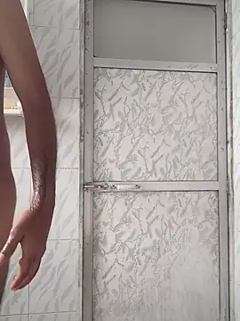 surabhi09 online show from 28, 11, 2025