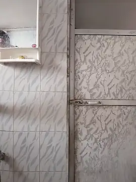 surabhi09 online show from 21, 11, 2025