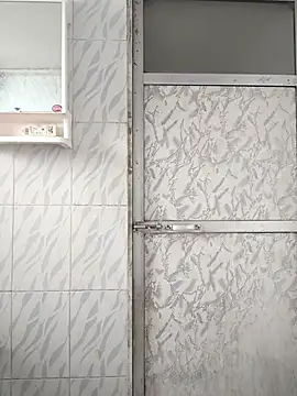 surabhi09 online show from 27, 10, 2025