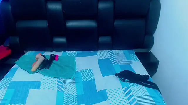 XxMiaSexxyHotxX online show from 10, 10, 2025