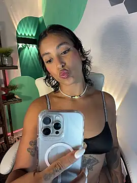 LollaByer online show from 21, 5, 2026