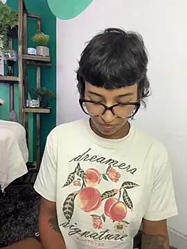 LollaByer online show from 15, 12, 2025