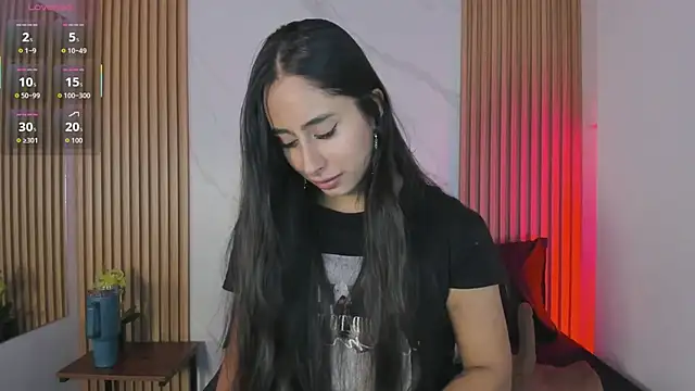 Julia Martinez  online show from 12, 2, 2026