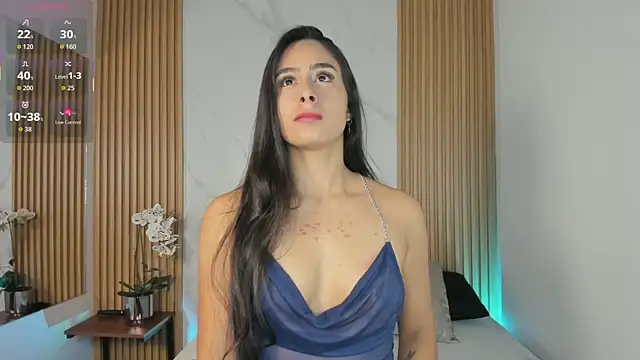 Julia Martinez  online show from 24, 4, 2026