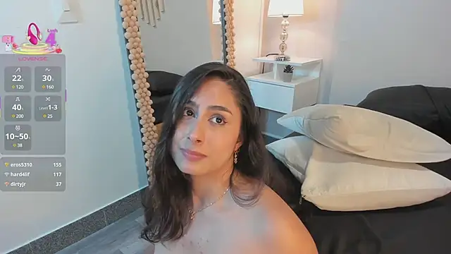 Julia Martinez  online show from 15, 3, 2025