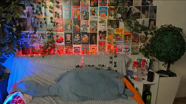 Kleo Godde online show from 12, 9, 2025