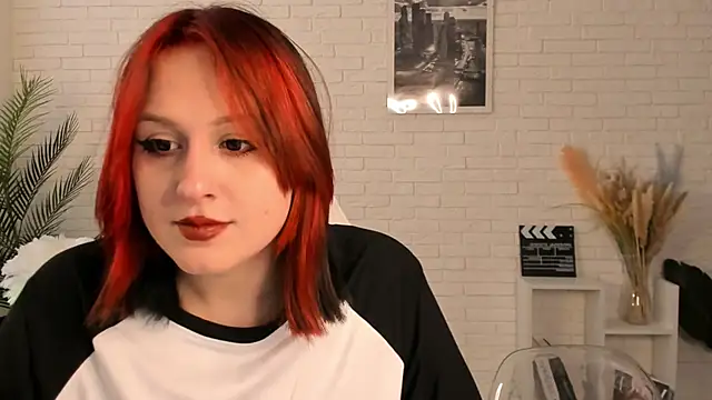 EdlaHatter online show from 4, 12, 2024