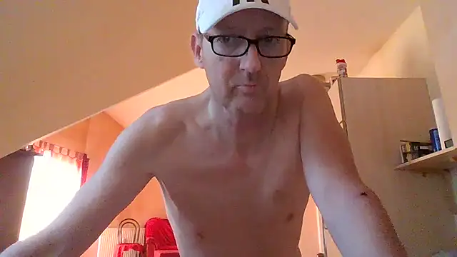 nacktchiller1076 online show from 4, 12, 2024