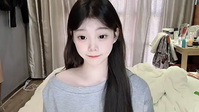 yangyang-1115 online show from 10, 3, 2025