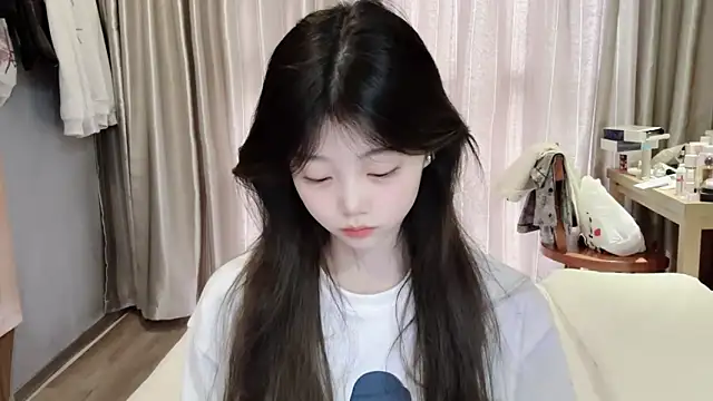 yangyang-1115 online show from 5, 3, 2025