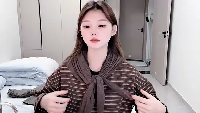 yangyang-1115 online show from 4, 11, 2025