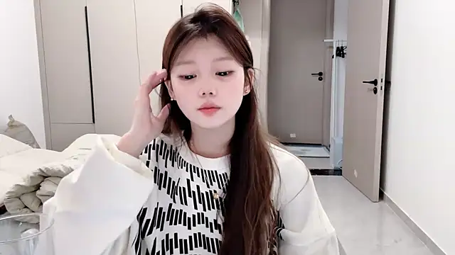 yangyang-1115 online show from 2, 10, 2025