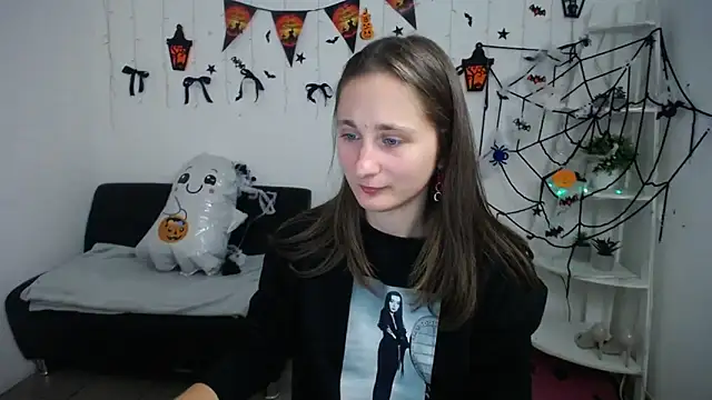 MichelLeee online show from 31, 10, 2025