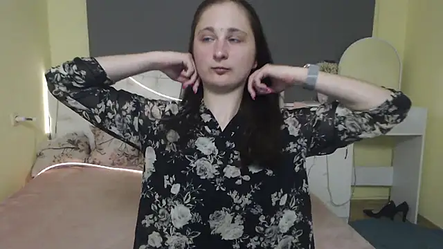 MichelLeee online show from 5, 5, 2026