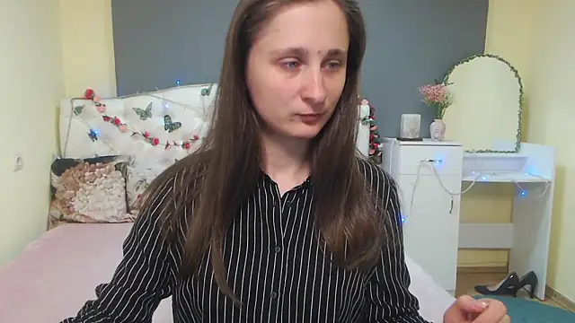 MichelLeee online show from 14, 4, 2026