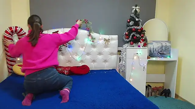 MichelLeee online show from 18, 12, 2025