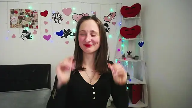 MichelLeee online show from 27, 2, 2025