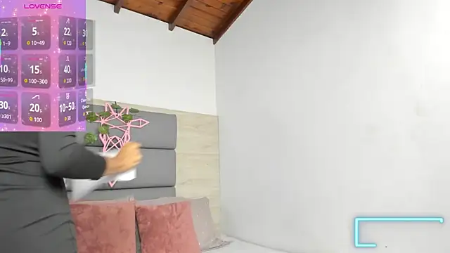 AshleyHill2 online show from 12, 11, 2025