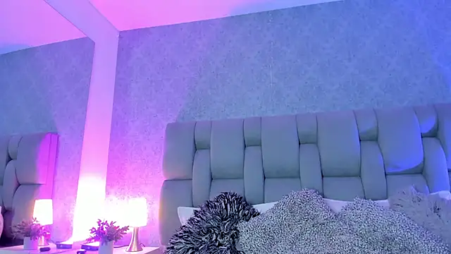 AshleyHill2 online show from 8, 9, 2025