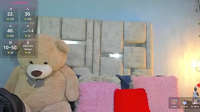 AshleyHill2 online show from 1, 10, 2025