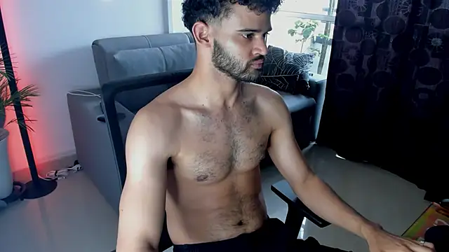 Snapshot of andrewChris_ chatting on 11, 2, 2025 andrewChris online show from 11, 2, 2025