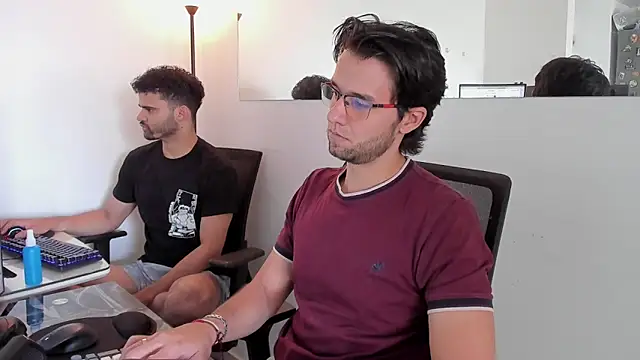 Snapshot of andrewChris_ chatting on 26, 9, 2025 andrewChris online show from 26, 9, 2025