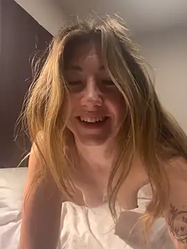 Snapshot of badlills201 chatting on 23, 11, 2025 badlills201 online show from 23, 11, 2025