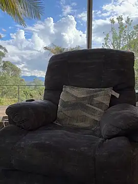 DimitriSullivan  online show from 23, 10, 2025